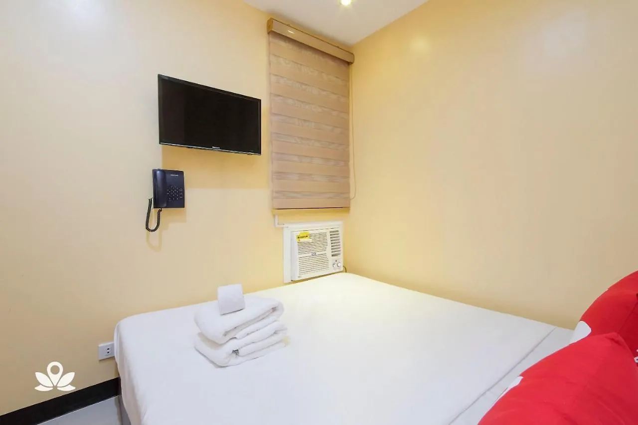 ** Hotel Zen Rooms Time Travellers Makati Manila Philippines