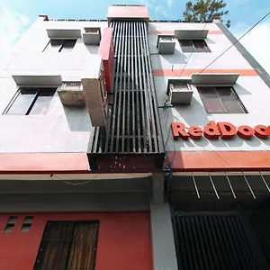 2* Hotel Reddoorz A&f C5 Pinagsama Taguig