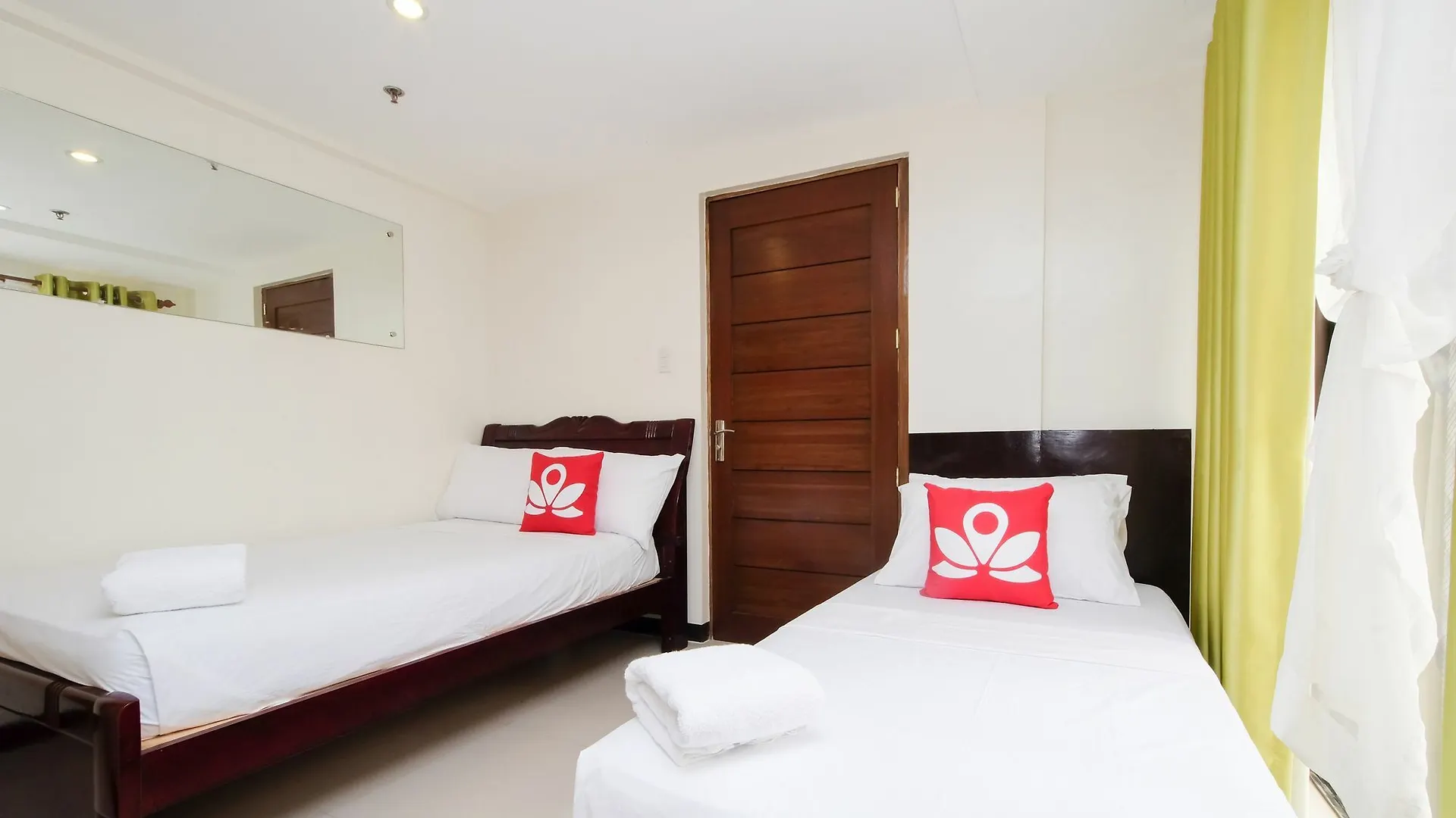 Zen Rooms Time Travellers Makati Makati City