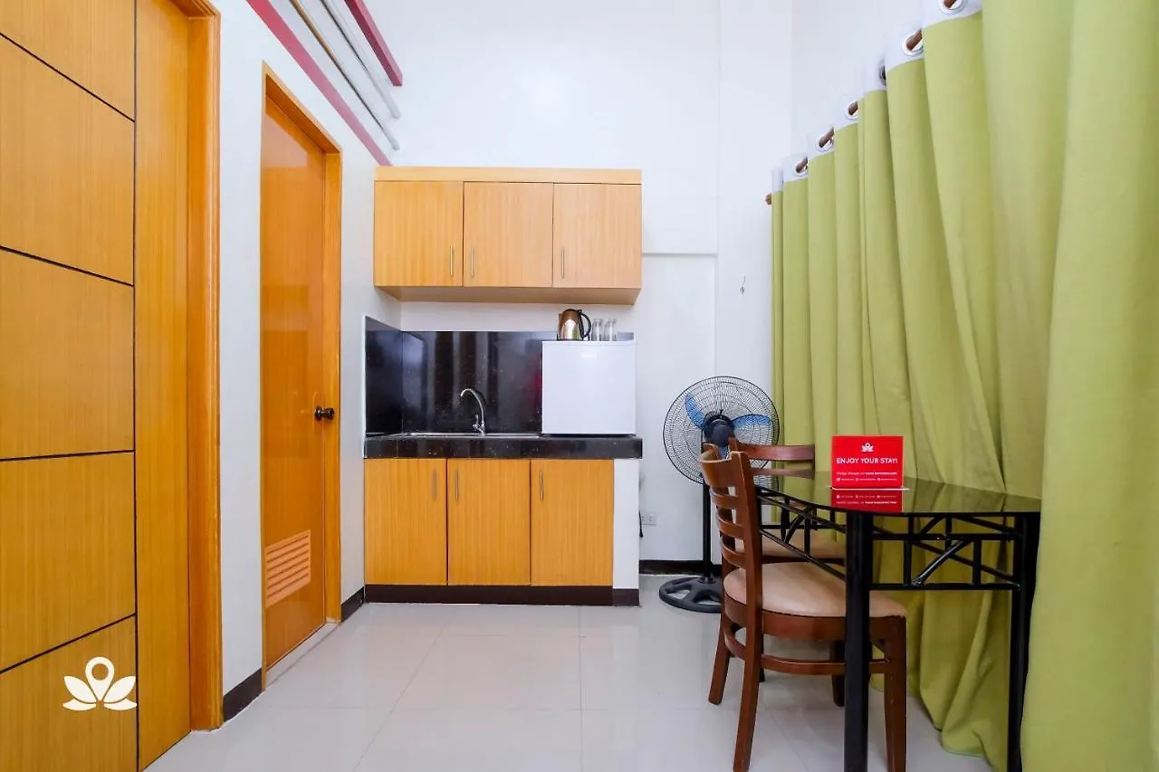 Zen Rooms Time Travellers Makati Makati City 2*,