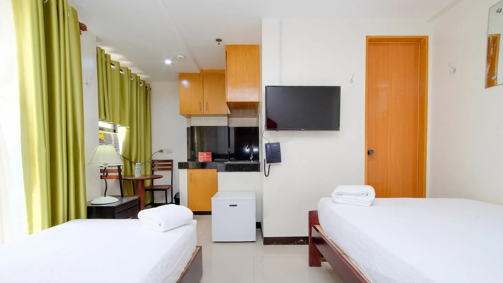 Zen Rooms Time Travellers Makati Makati City